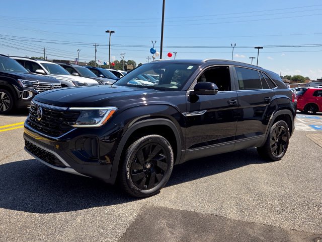 New 2026 Volkswagen Atlas Cross Sport SE FWD image 3