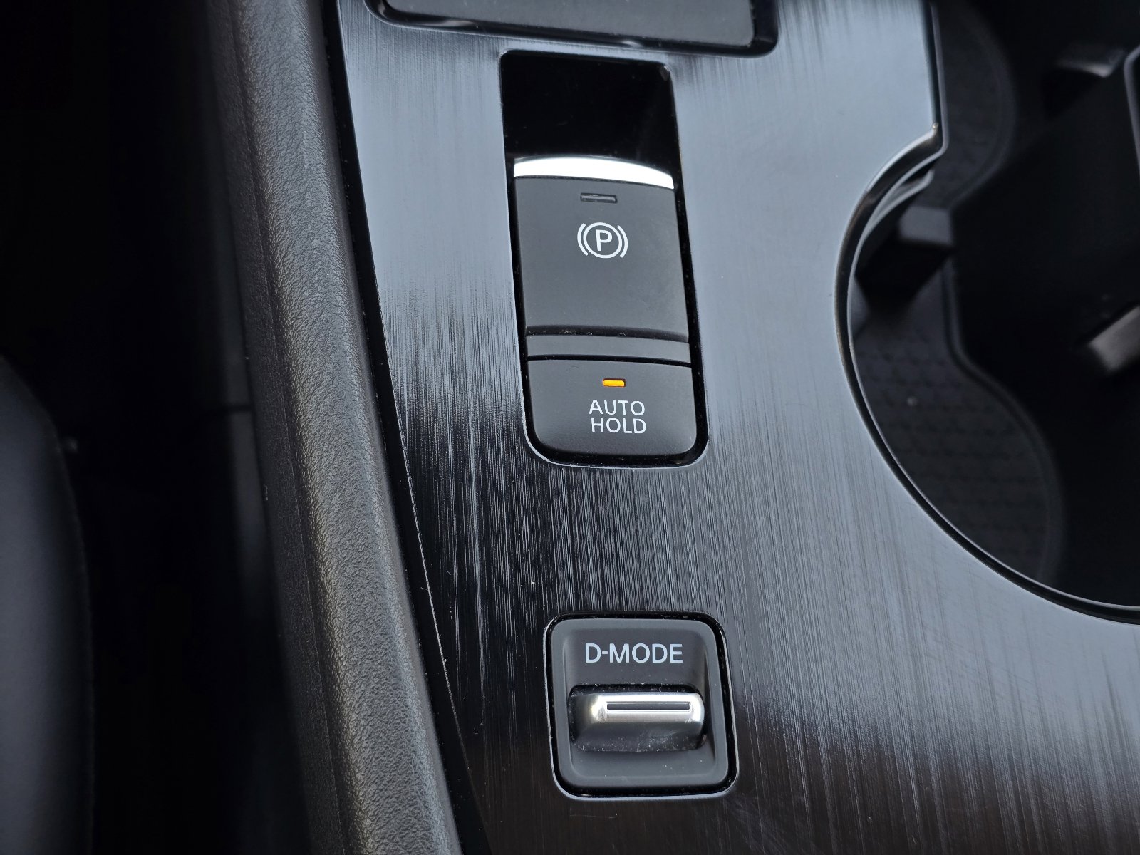 Used 2024 Nissan Rogue SV w/ SV Premium Package FWD image 20