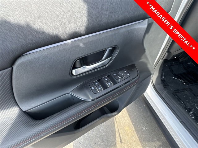 New 2025 Nissan Kicks SR w/ SR Premium Package image 13