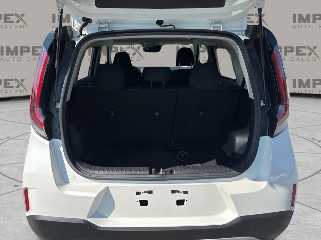 Used 2024 Kia Soul LX w/ Option Group 015 image 24