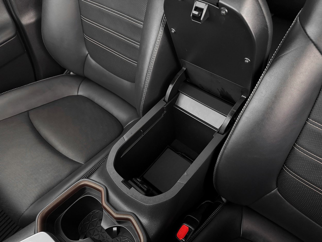 Used 2020 Toyota RAV4 Limited image 22