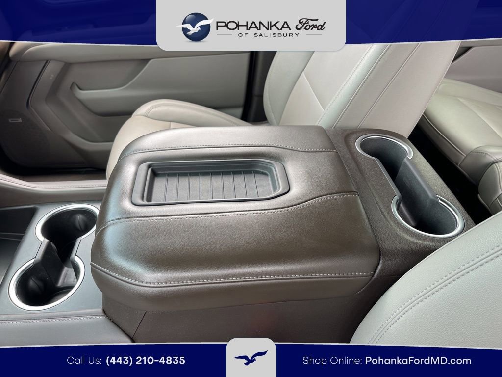 Used 2022 Chevrolet Suburban LT w/ Luxury Package AWD/4WD image 13