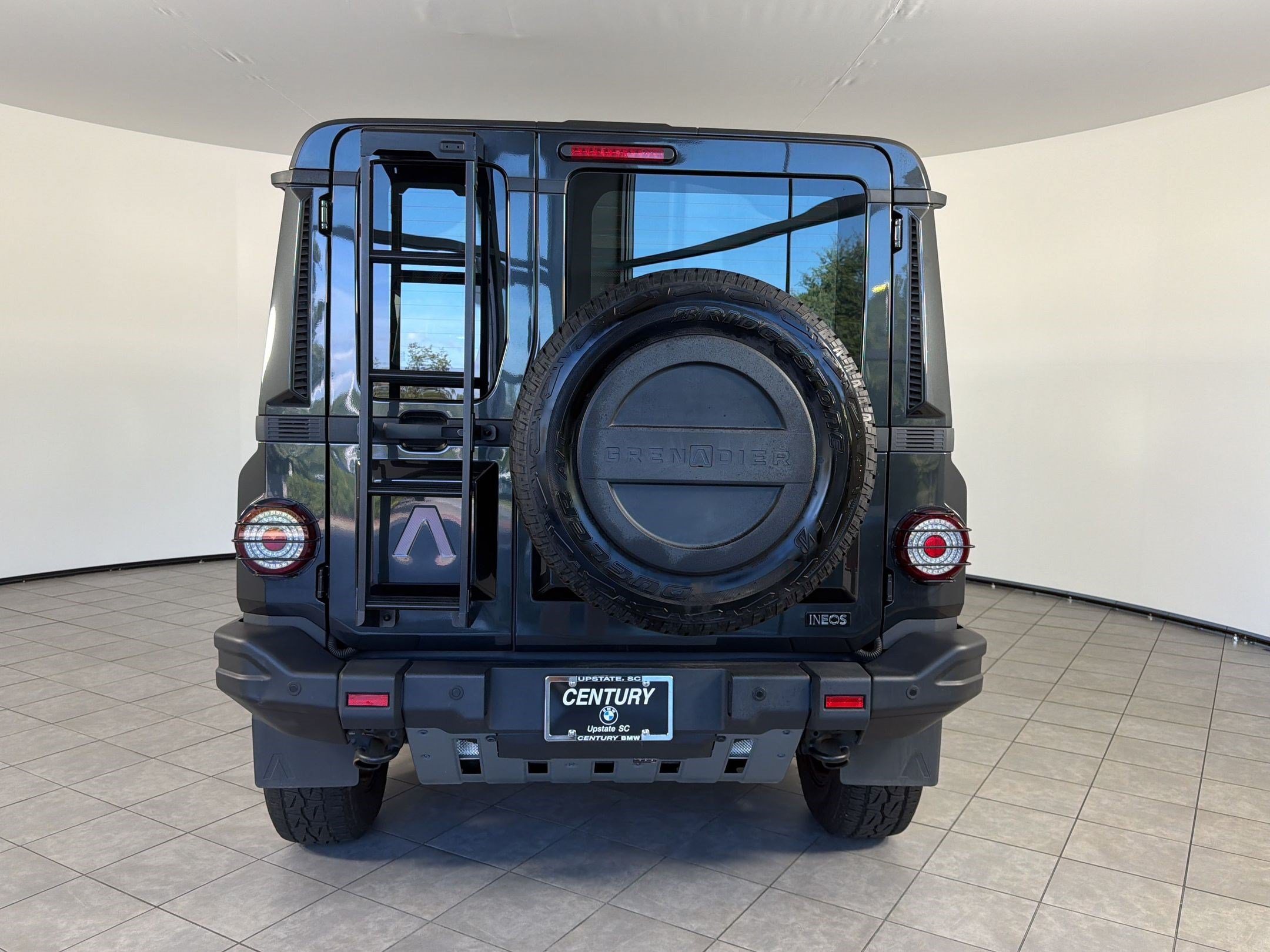 Used 2024 INEOS Grenadier Station Wagon AWD/4WD image 10