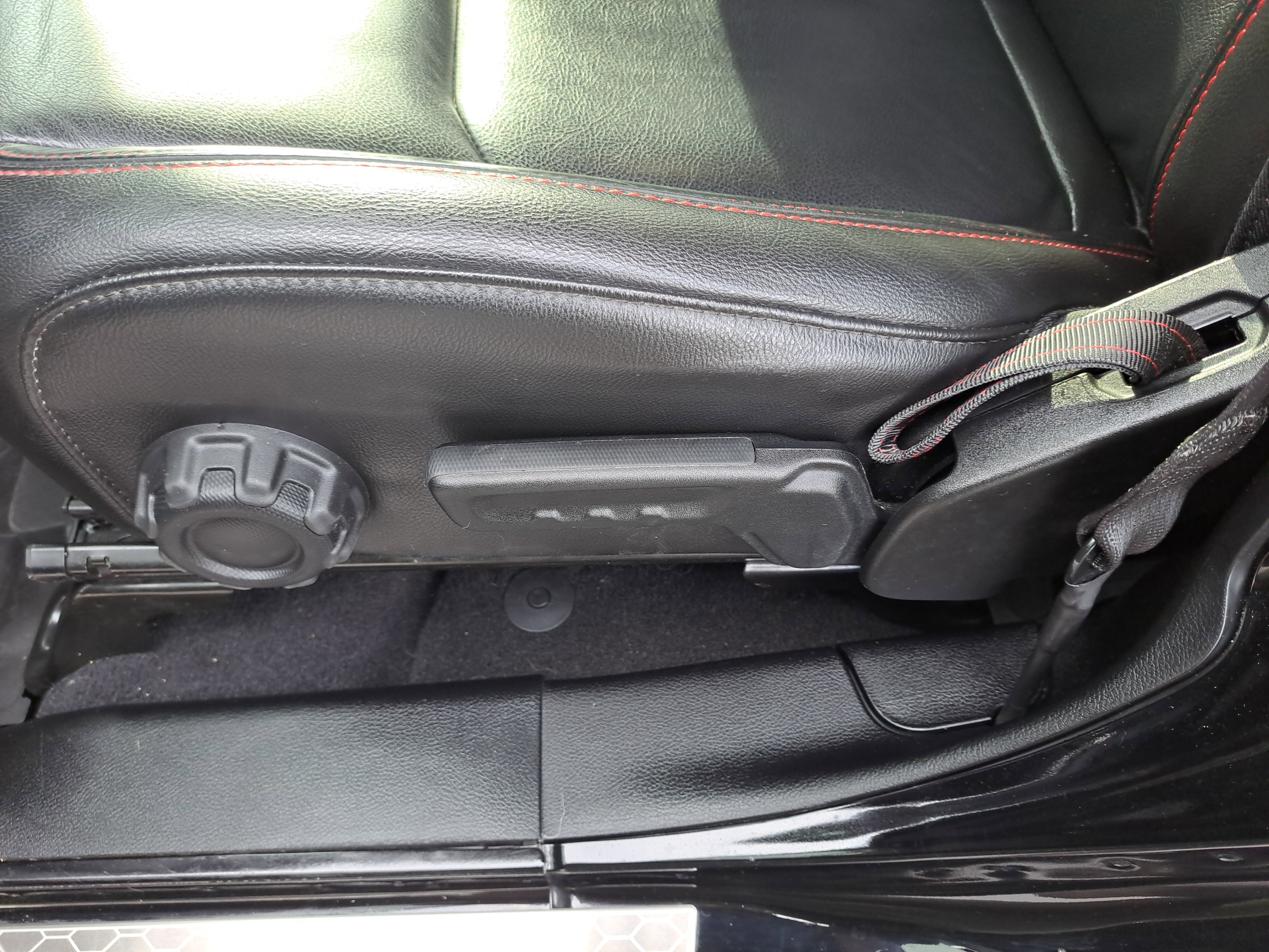 Used 2023 Jeep Wrangler Unlimited Rubicon w/ Steel Bumper Group image 13