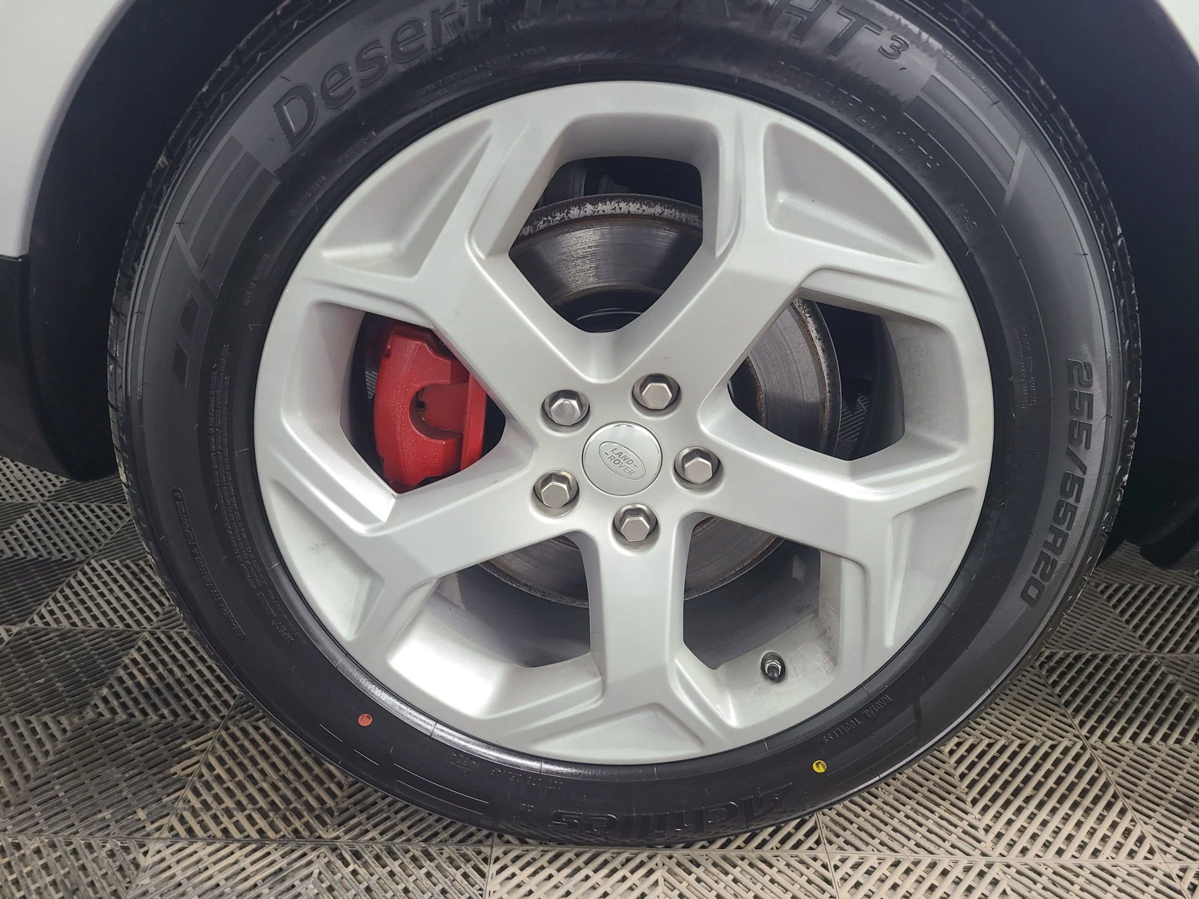 Used 2018 Land Rover Range Rover Sport HSE image 16