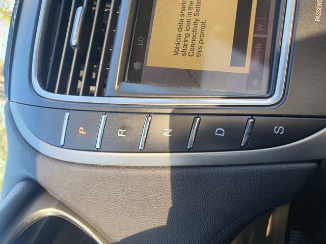 Used 2019 Lincoln Nautilus Select image 23