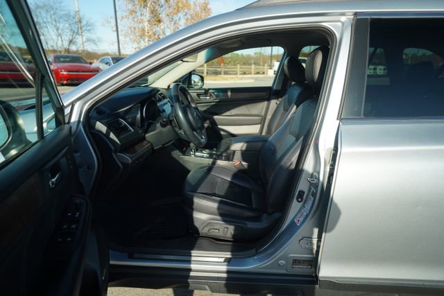 Used 2018 Subaru Outback 3.6R Limited image 14