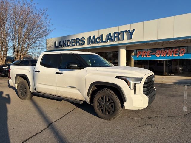 Used 2022 Toyota Tundra SR5 w/ Convenience Package RWD image 1