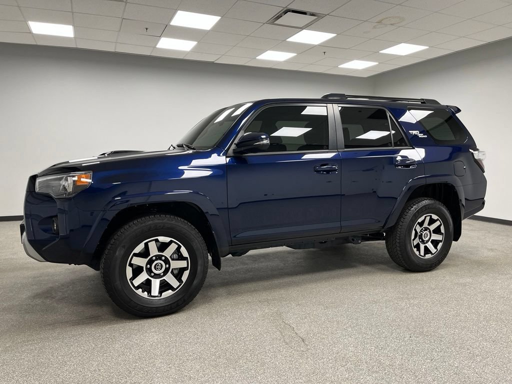Used 2024 Toyota 4Runner TRD Off-Road Premium w/ Moonroof Package AWD/4WD image 6
