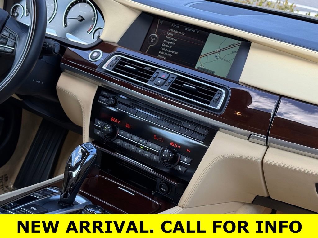 Used 2011 BMW 750Li w/ Luxury Rear Seating Pkg image 24