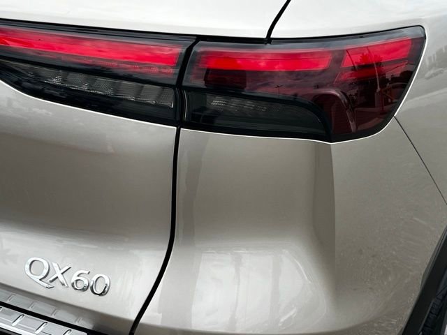 Certified 2023 INFINITI QX60 Sensory AWD/4WD image 32