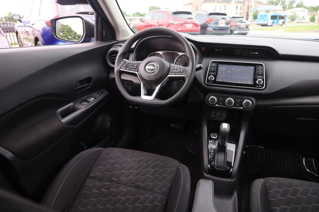 Used 2022 Nissan Kicks S FWD image 20