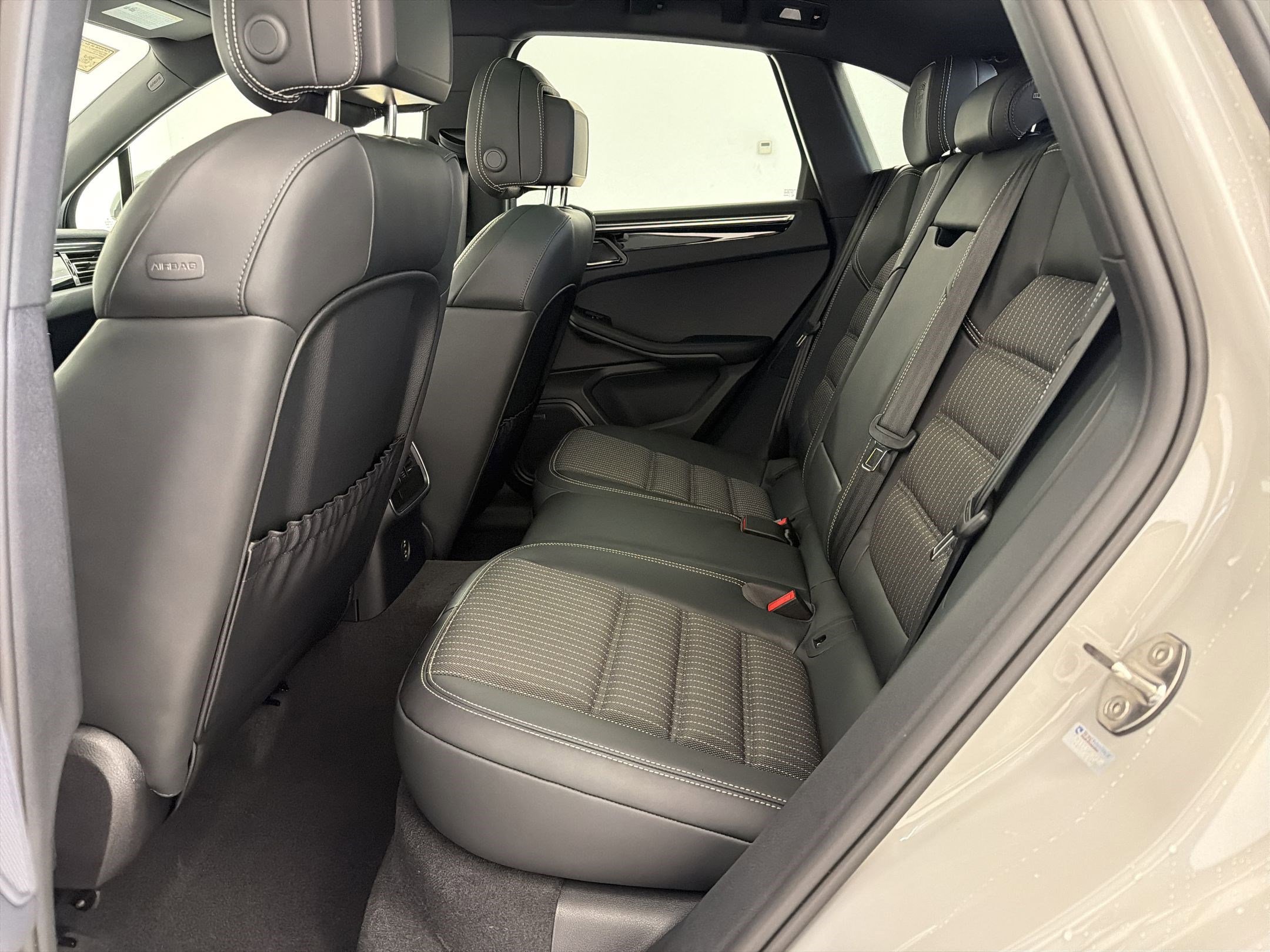 New 2026 Porsche Macan Turbo image 14