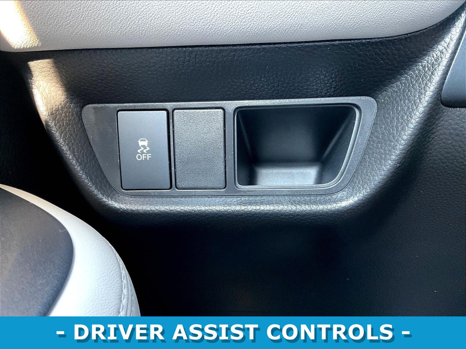 Certified 2026 Honda HR-V LX image 37