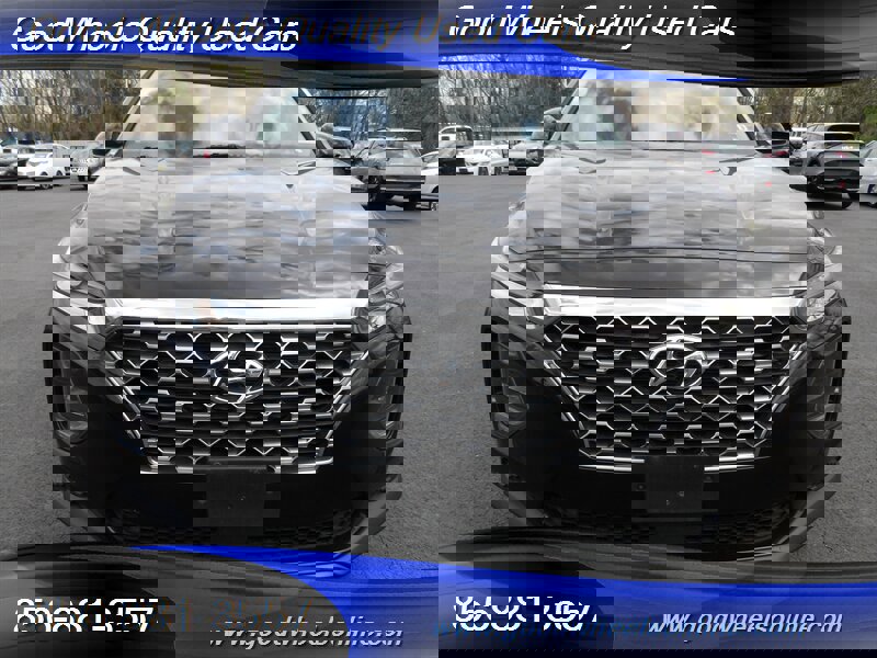 Used 2019 Hyundai Santa Fe SE image 2