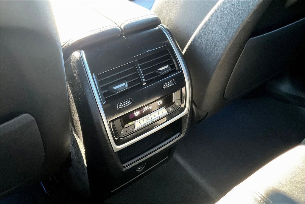 Used 2023 BMW X5 xDrive45e image 34