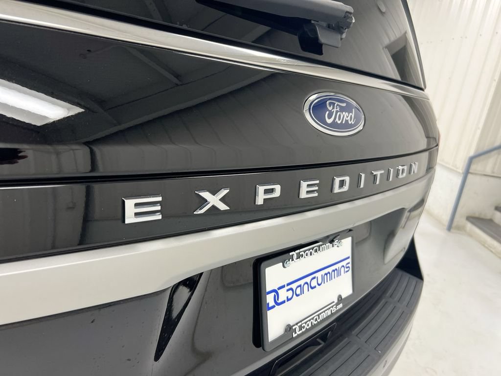 Used 2024 Ford Expedition XLT AWD/4WD image 27