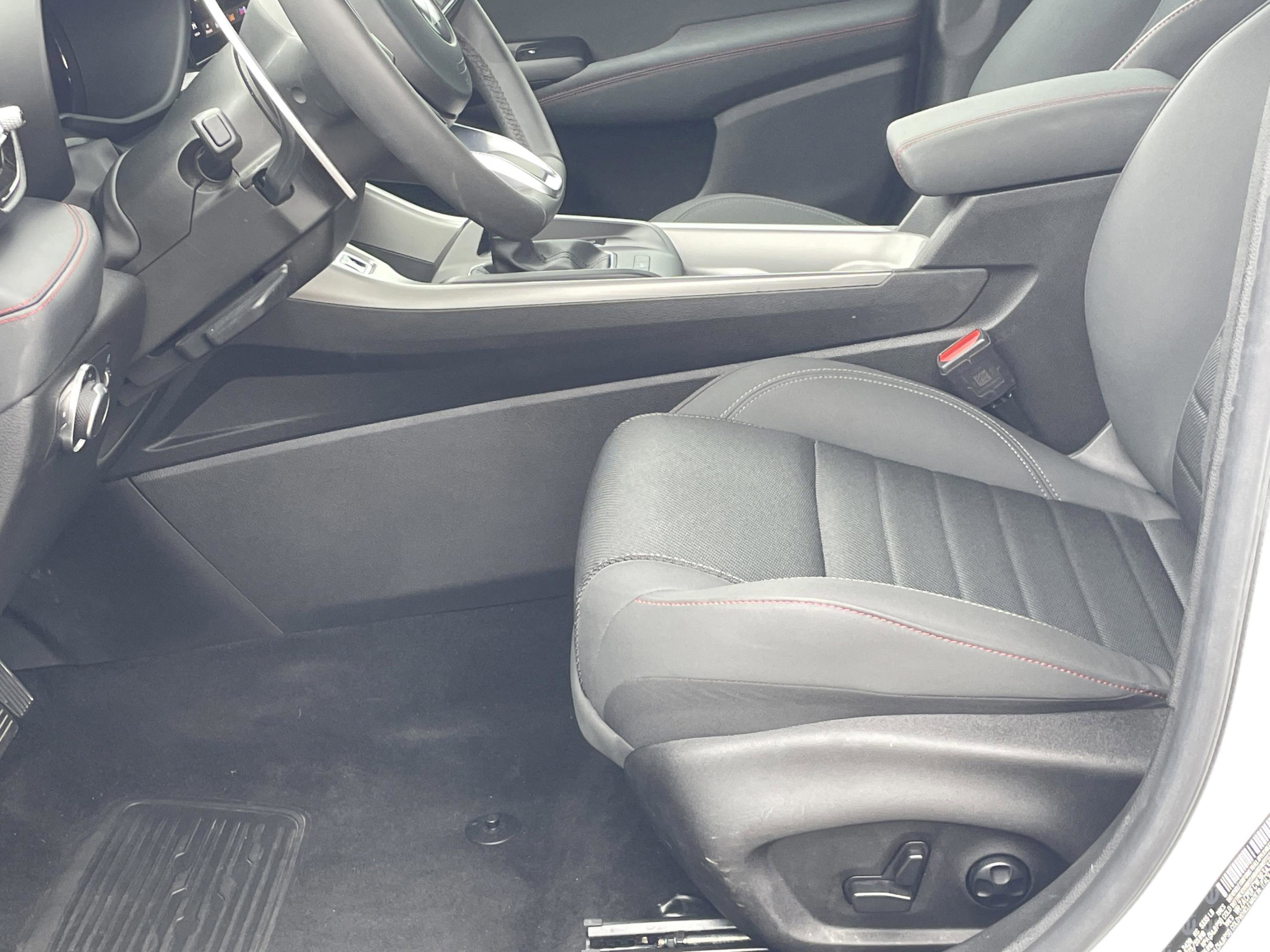 Used 2024 Dodge Hornet R/T image 13