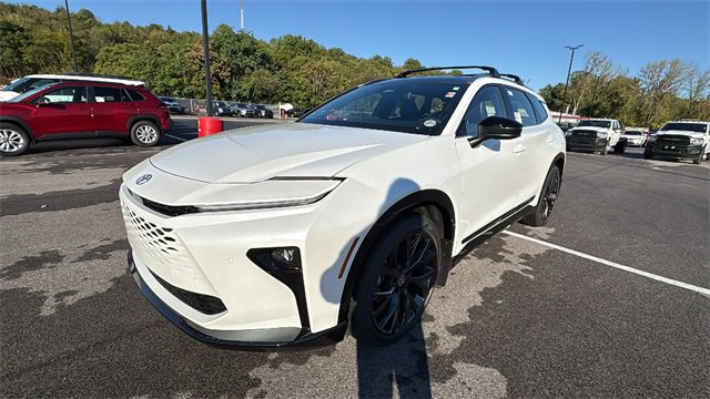 New 2025 Toyota Crown Signia video 1