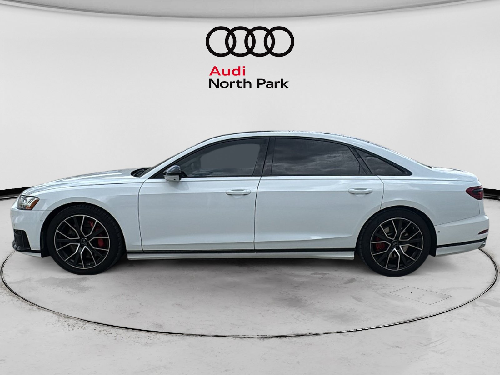Used 2020 Audi S8 L w/ S8 Executive Package AWD/4WD image 4