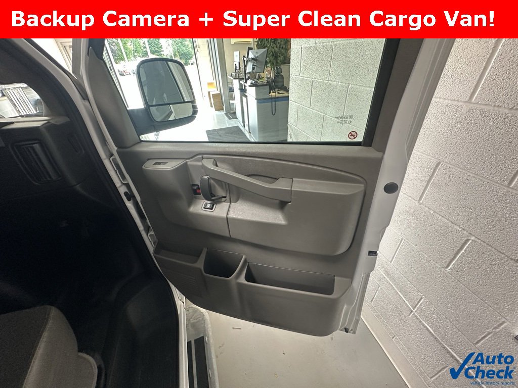Used 2023 GMC Savana 2500 w/ Driver Convenience Package image 17