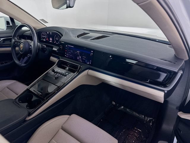 Used 2025 Porsche Panamera 4 AWD/4WD image 30