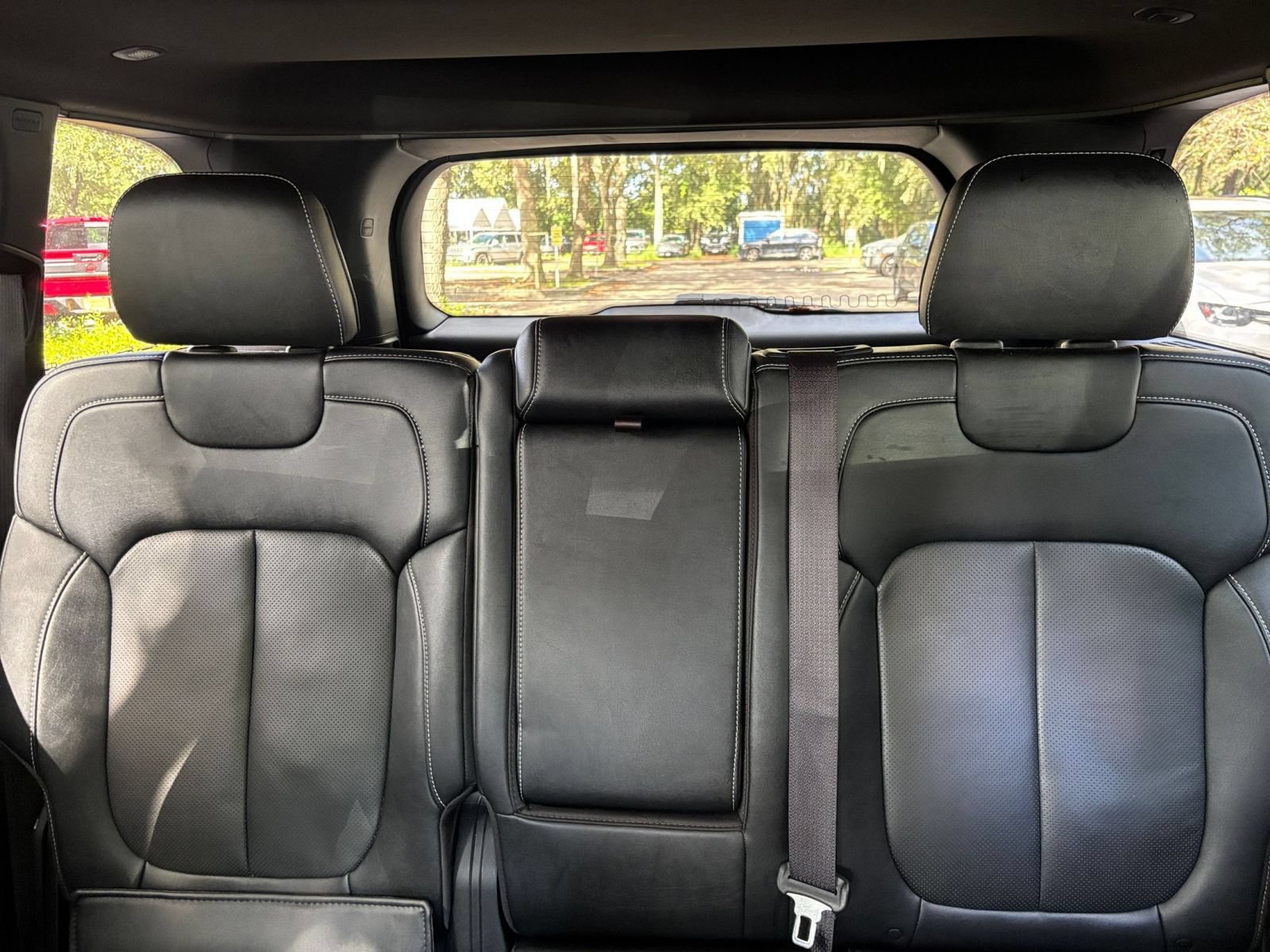 Used 2026 Jeep Grand Cherokee Limited AWD/4WD image 40