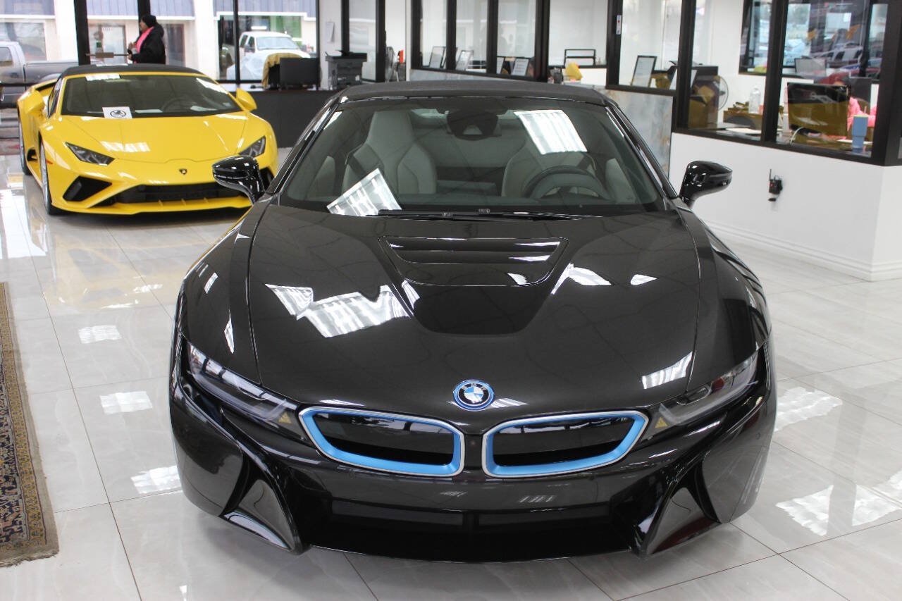 Used 2019 BMW i8 Roadster AWD/4WD image 5