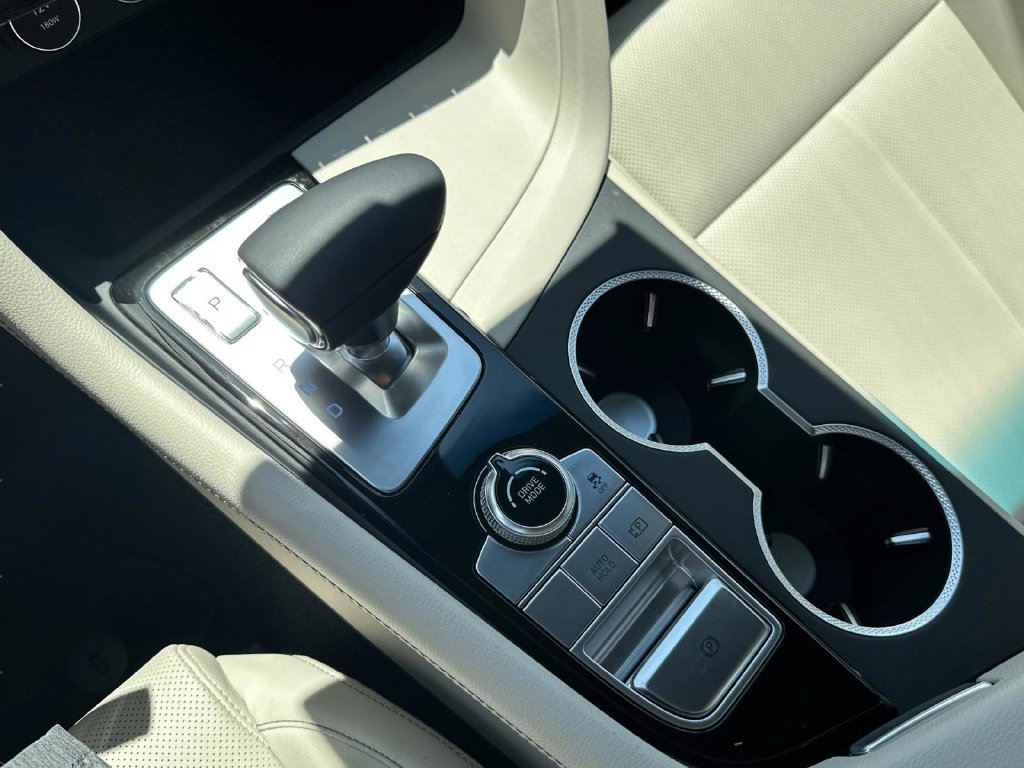 New 2026 Genesis G70 2.5T RWD image 20