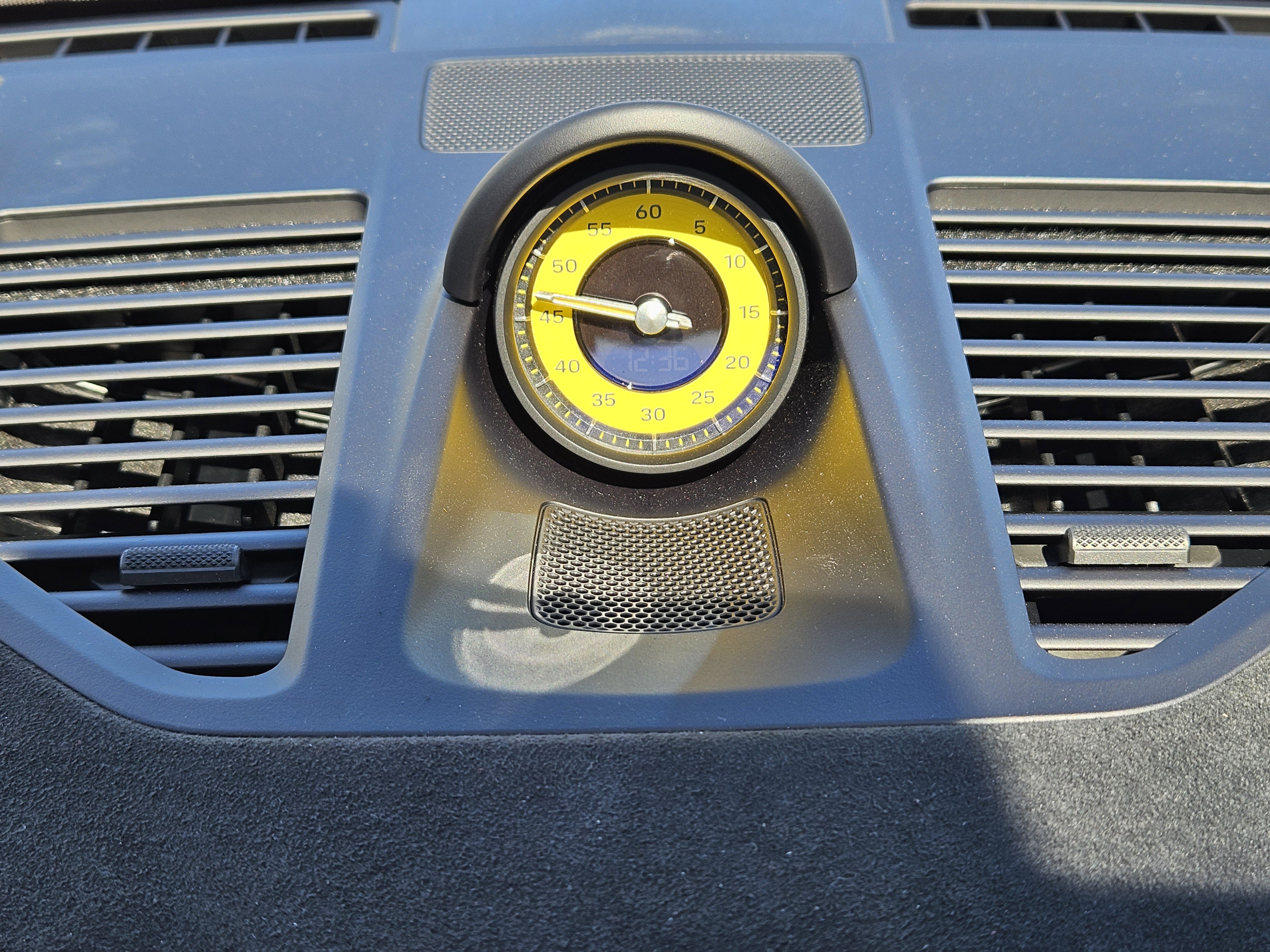 Used 2025 Porsche 911 GT3 RS image 18