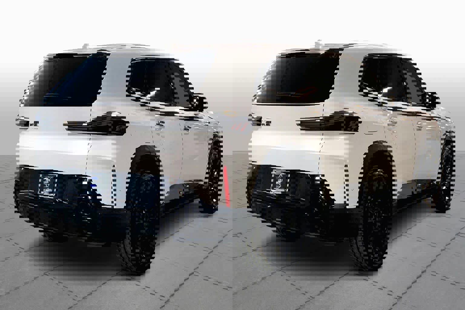 Used 2025 BMW XM image 12