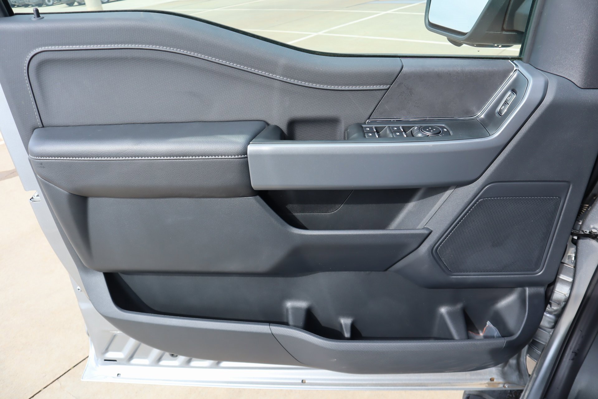 New 2025 Ford F150 XLT w/ Equipment Group 302A MID image 17