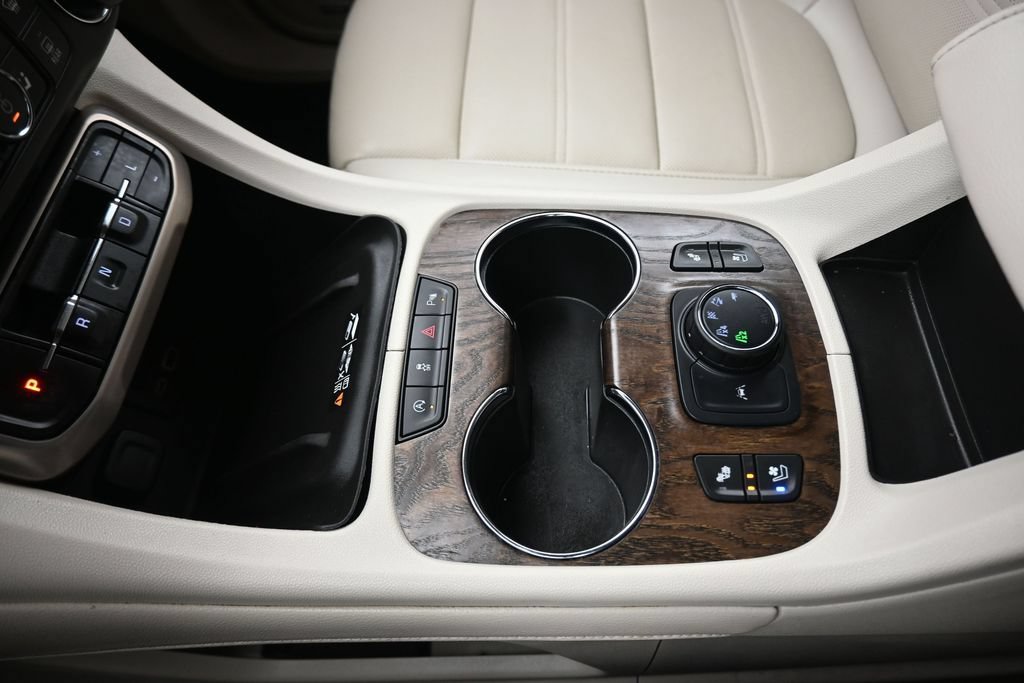 Used 2021 GMC Acadia Denali w/ Denali Ultimate Package AWD/4WD image 32
