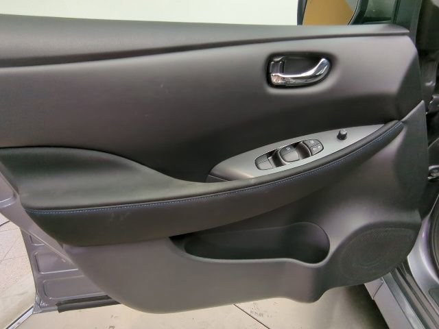 Certified 2023 Nissan Leaf S image 14