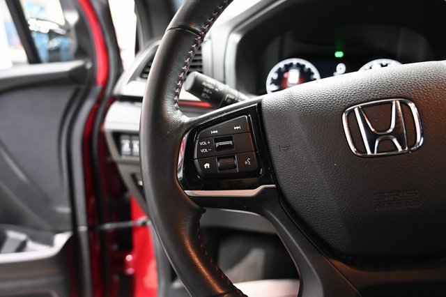 Used 2025 Honda Odyssey Sport-L image 25