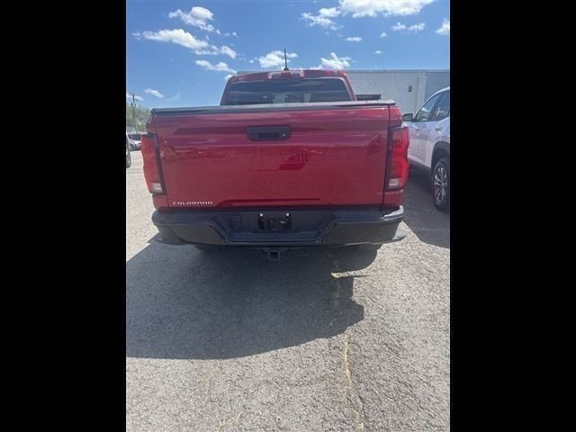 Used 2024 Chevrolet Colorado Z71 w/ Z71 Convenience Package 2 AWD/4WD image 7