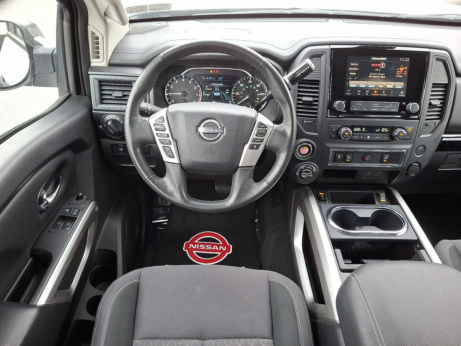 Certified 2024 Nissan Titan SV w/ Accessory Utility Package AWD/4WD image 13