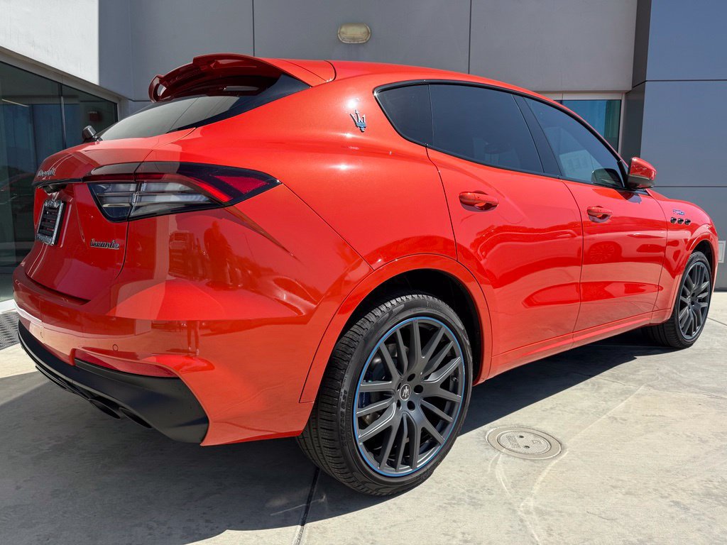 Certified 2023 Maserati Levante F Tributo AWD/4WD image 3