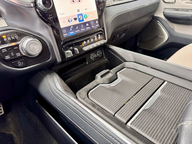 Used 2024 RAM 1500 Limited AWD/4WD image 17