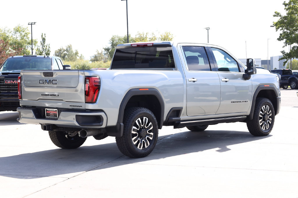New 2026 GMC Sierra 2500 Denali Ultimate w/ LPO, Black Badging Package AWD/4WD image 6