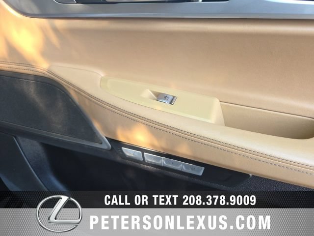 Used 2018 BMW 750i RWD image 13
