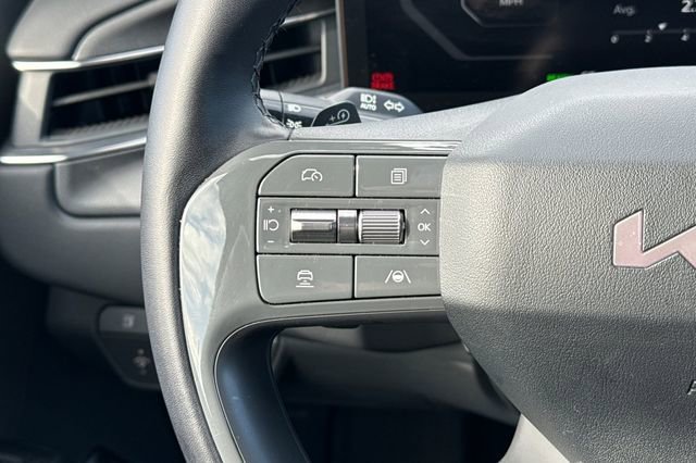 Certified 2024 Kia EV9 GT-Line AWD/4WD image 32