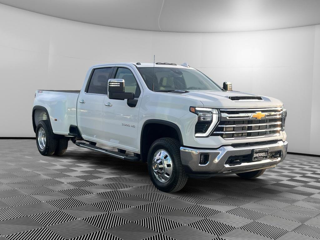 New 2026 Chevrolet Silverado 3500 LTZ image 7