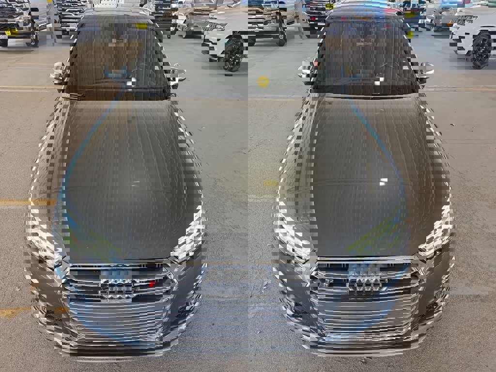 Used 2019 Audi S4 Premium w/ Convenience Package image 2