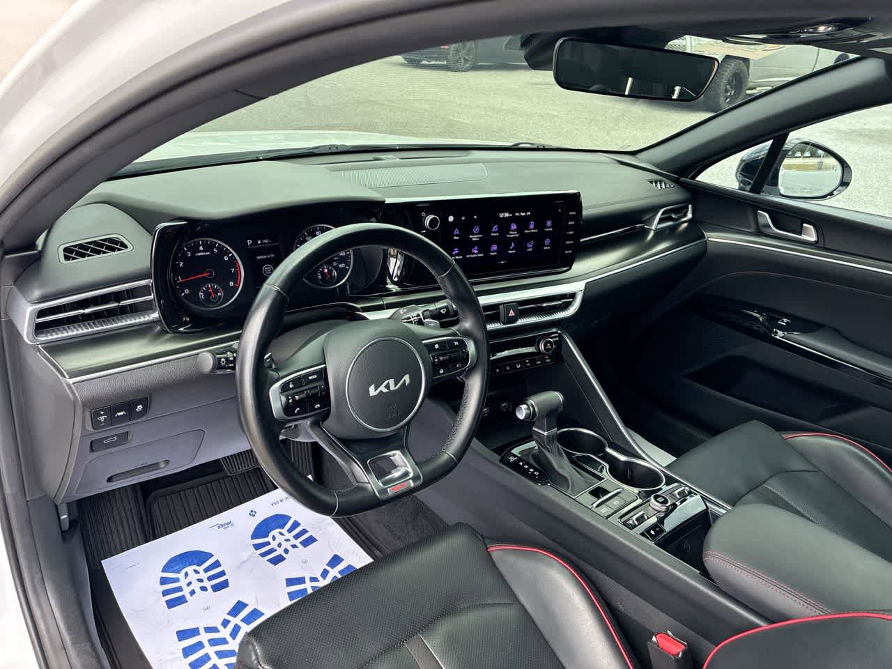 Used 2022 Kia K5 GT FWD image 10