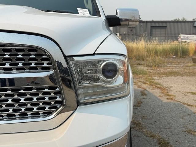 Used 2017 RAM 1500 Laramie w/ Convenience Group AWD/4WD image 7