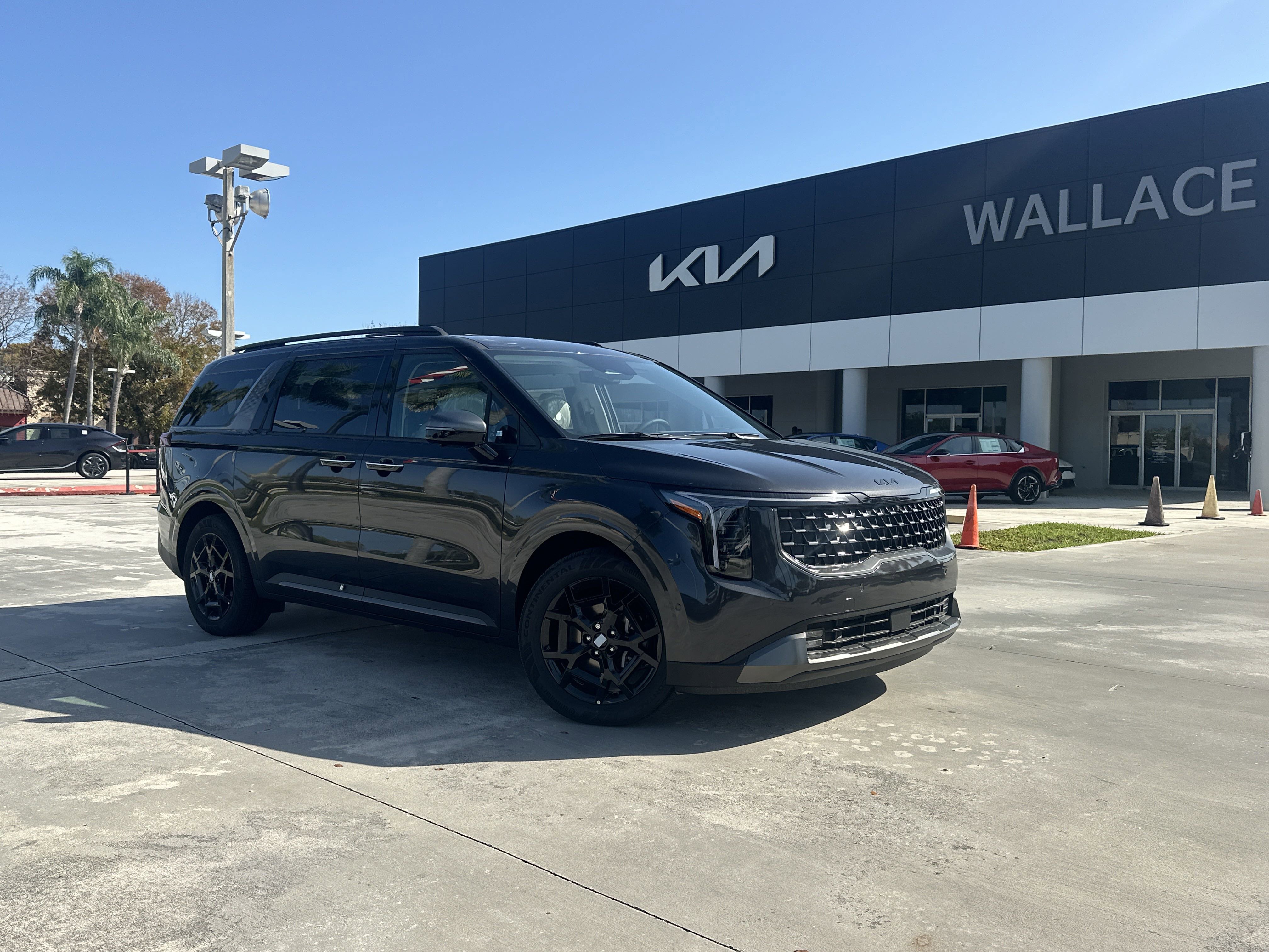 New 2025 Kia Carnival SX Prestige image 1