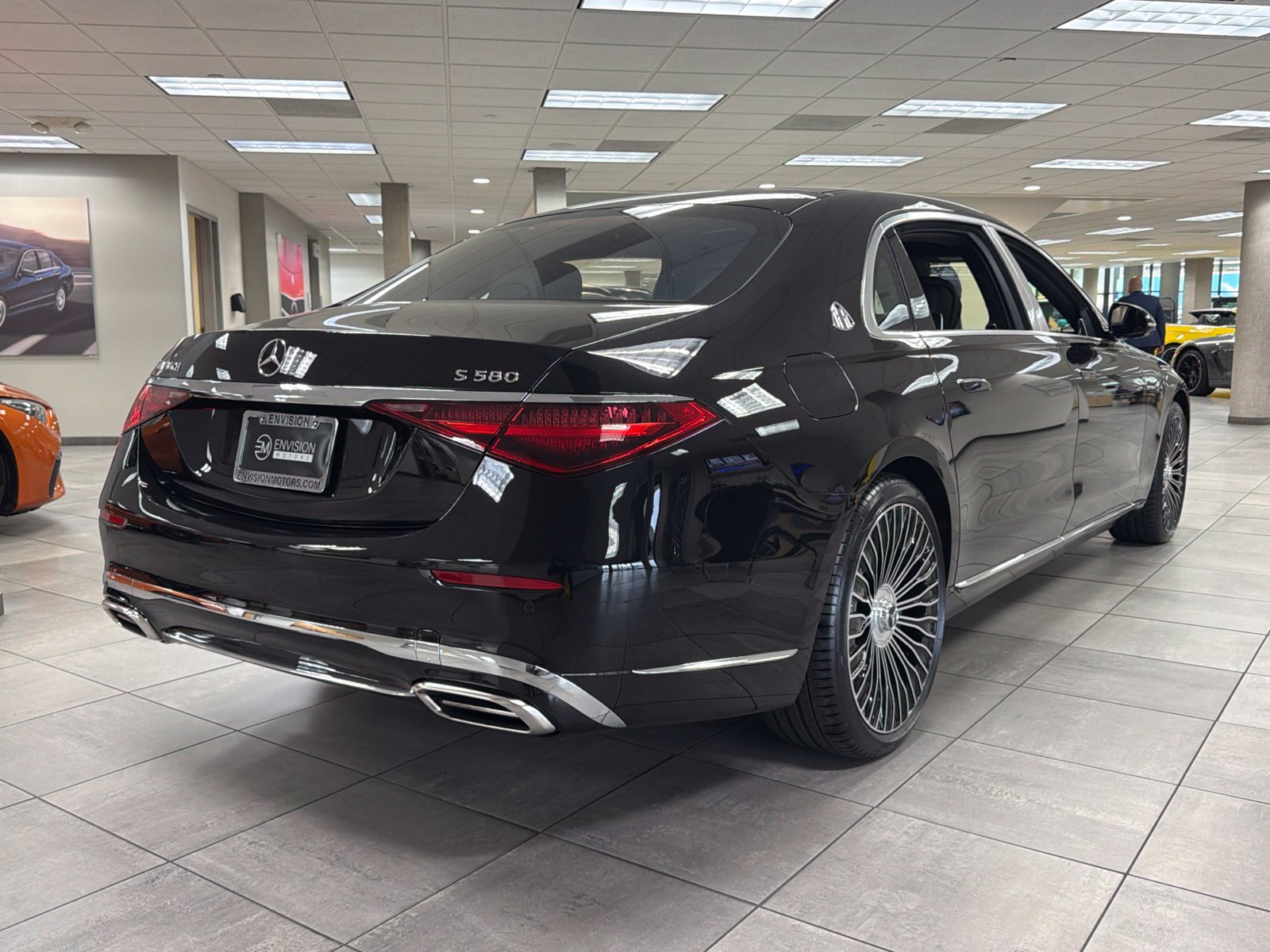 Certified 2025 Mercedes-Benz Maybach S 580 4MATIC image 10