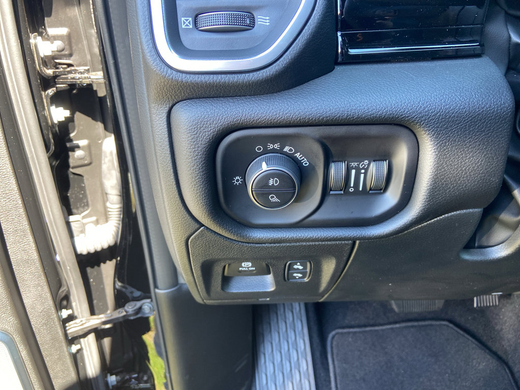New 2026 RAM 1500 Laramie w/ Night Edition image 17