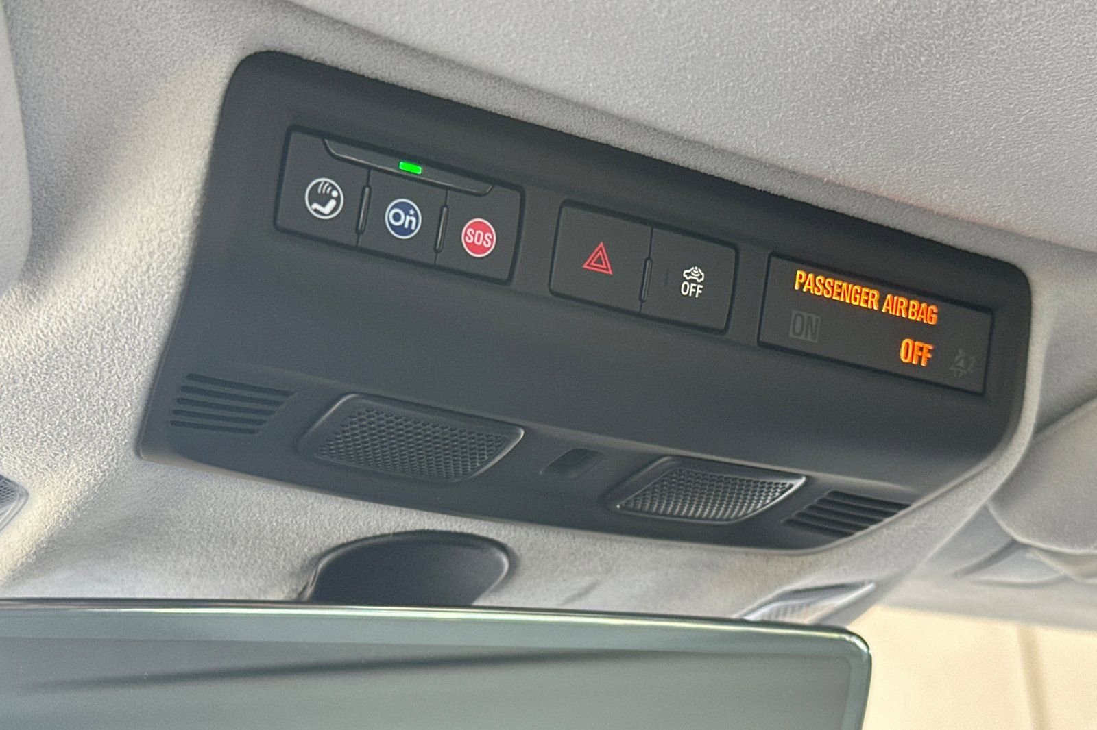 Used 2022 Chevrolet Corvette Stingray Premium Conv w/ Z51 Performance Package image 21